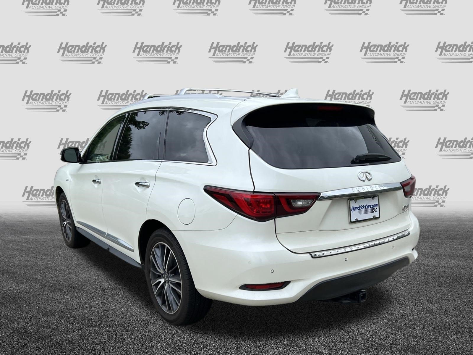 Used 2019 INFINITI QX60 Luxe w/ Sensory Package FWD image 9