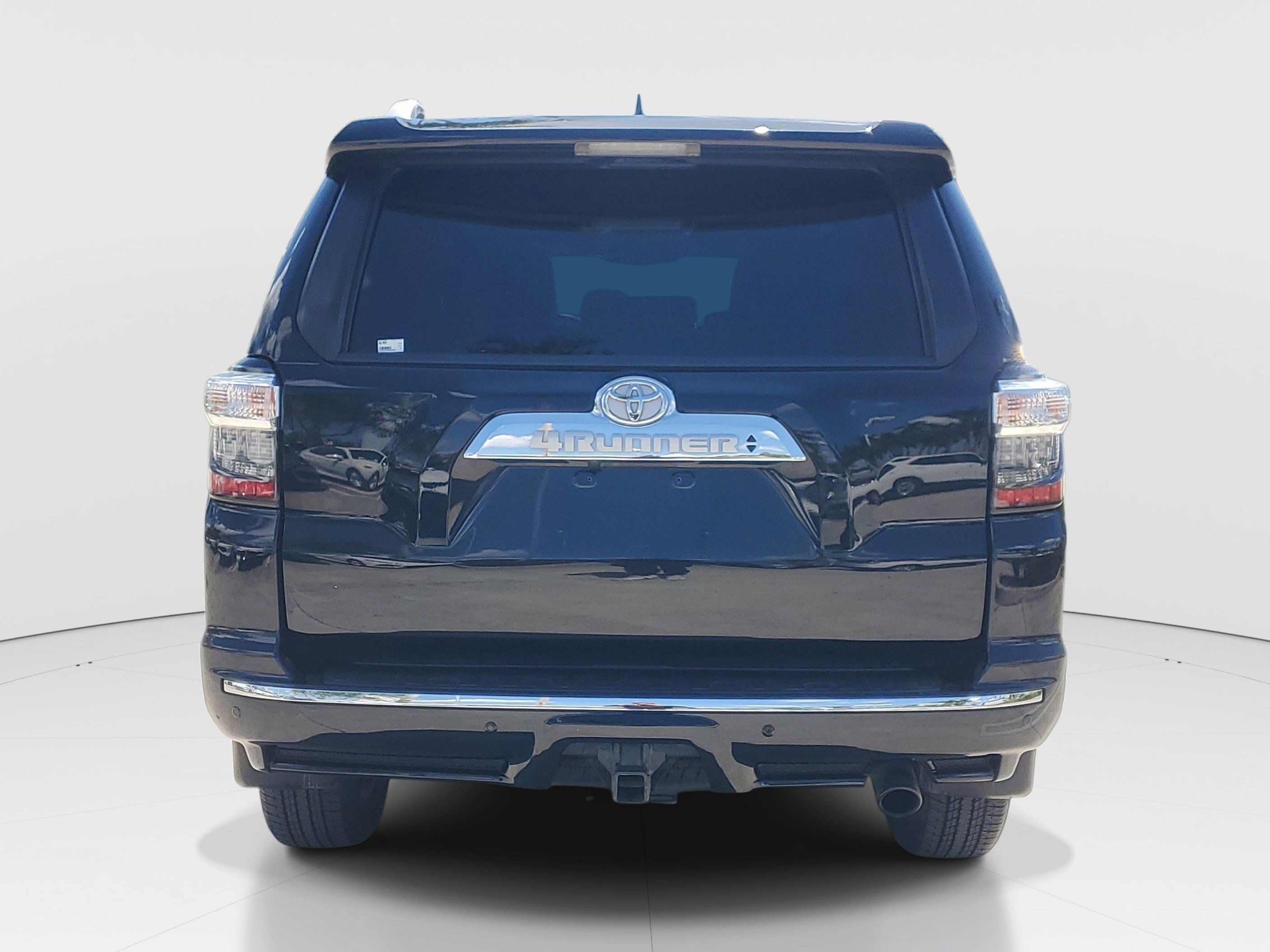 Used 2022 Toyota 4Runner Limited image 4