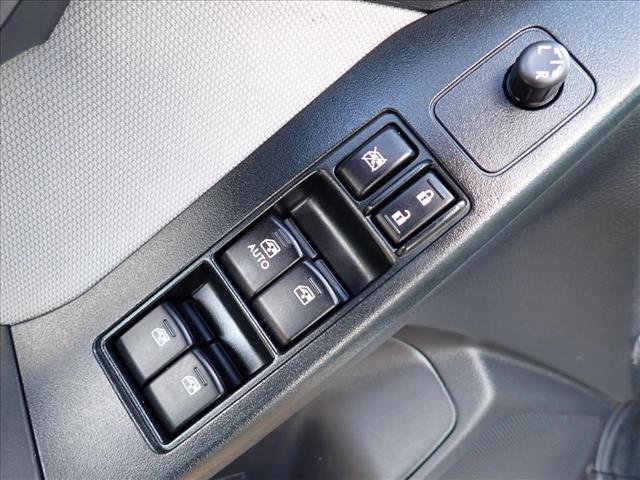 Used 2015 Subaru Forester 2.5i AWD/4WD image 12