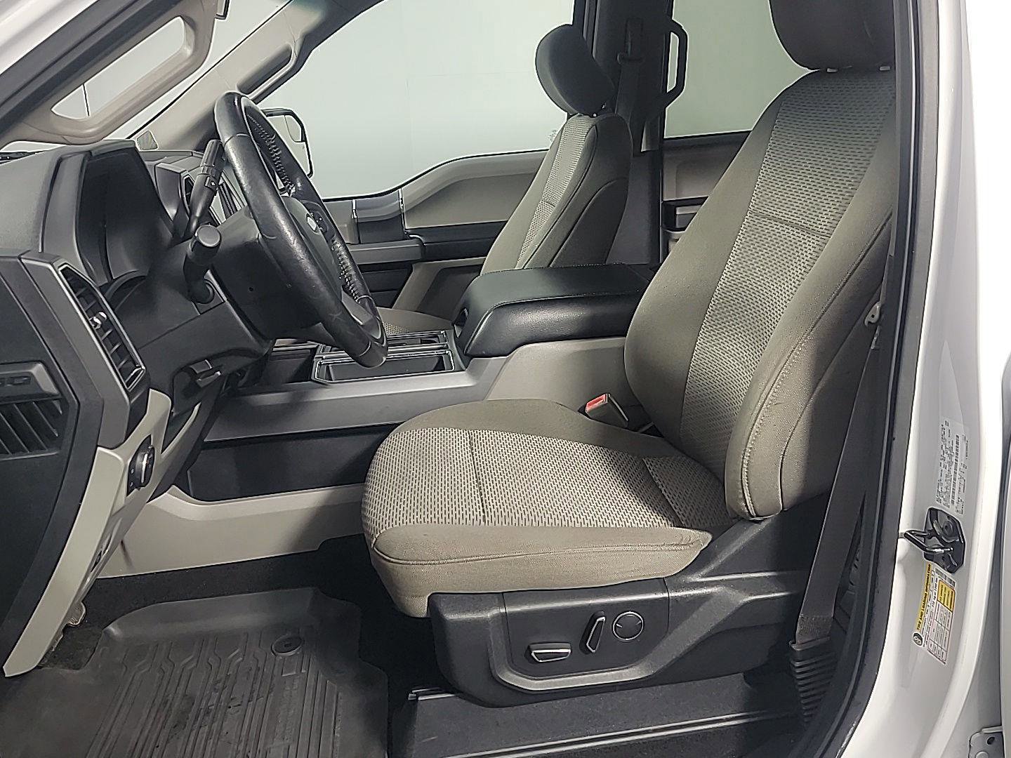 Used 2018 Ford F150 XLT w/ Equipment Group 302A Luxury image 17