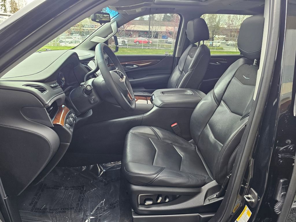 Used 2019 Cadillac Escalade Premium Luxury image 23