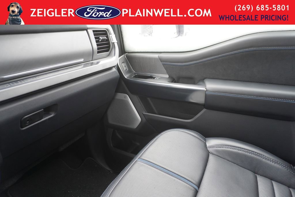 Used 2025 Ford F450 Platinum image 35