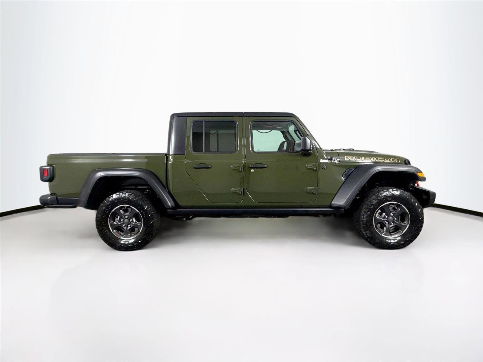 Used 2023 Jeep Gladiator Rubicon w/ Trailer Tow Package AWD/4WD image 10