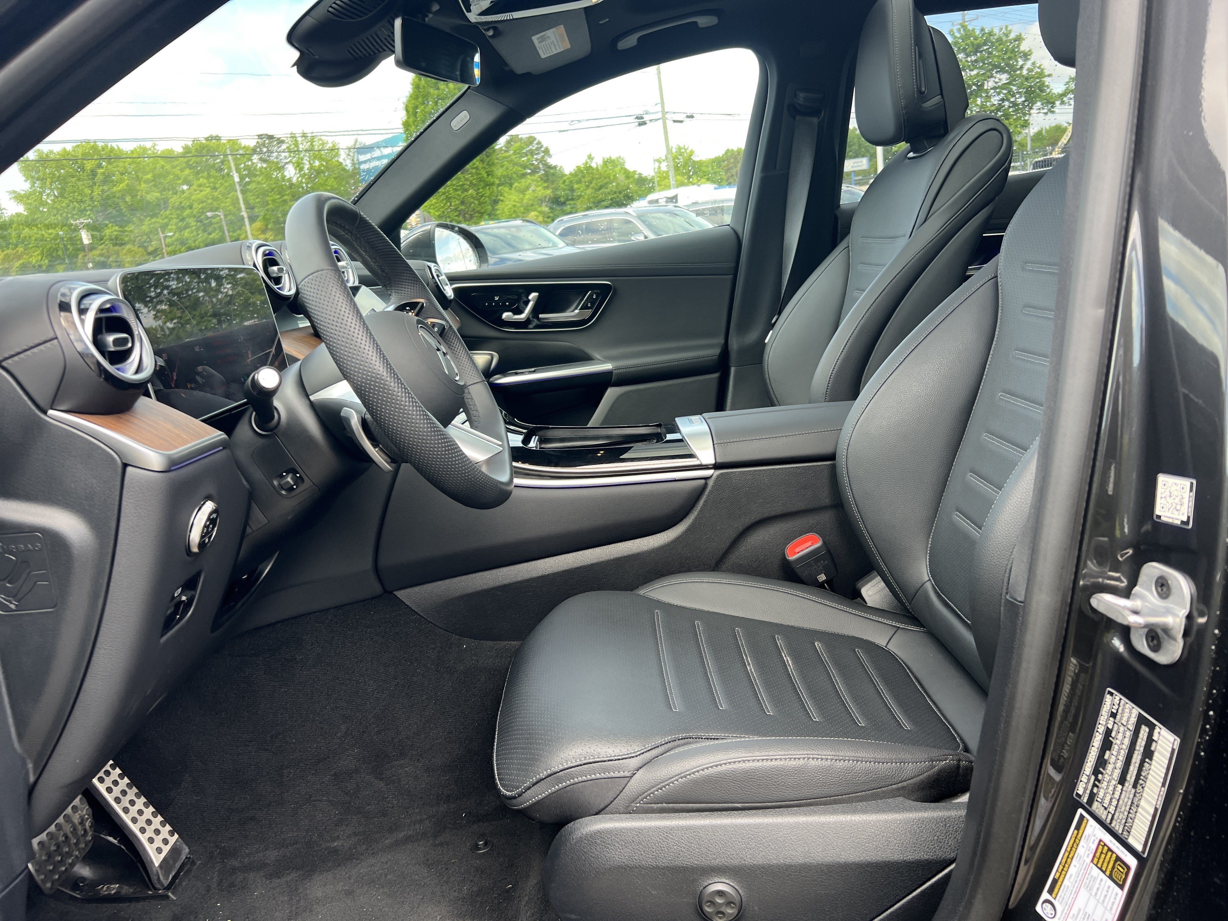 Certified 2025 Mercedes-Benz GLC 300 4MATIC image 16