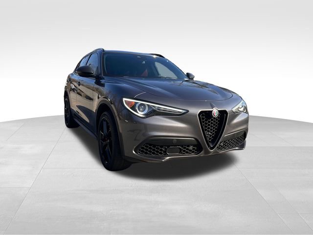 Used 2019 Alfa Romeo Stelvio Ti Sport w/ Quick Order Package 22S Sport image 7