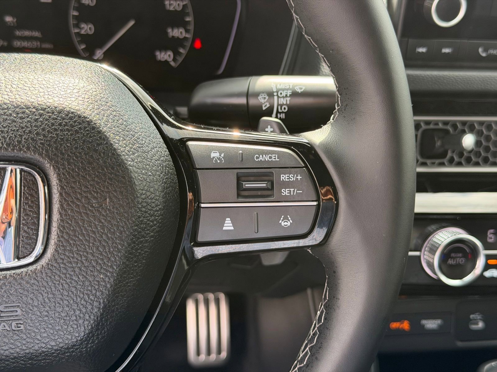 Used 2025 Honda Civic Sport image 19