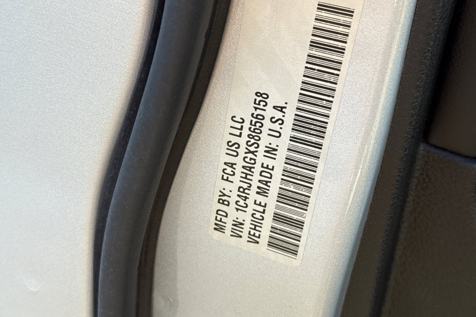 Used 2025 Jeep Grand Cherokee Altitude AWD/4WD image 28