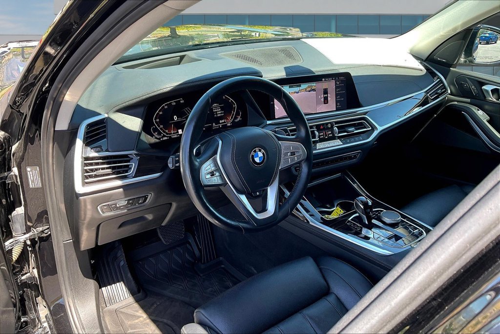 Used 2020 BMW X7 xDrive40i w/ Premium Package AWD/4WD image 17