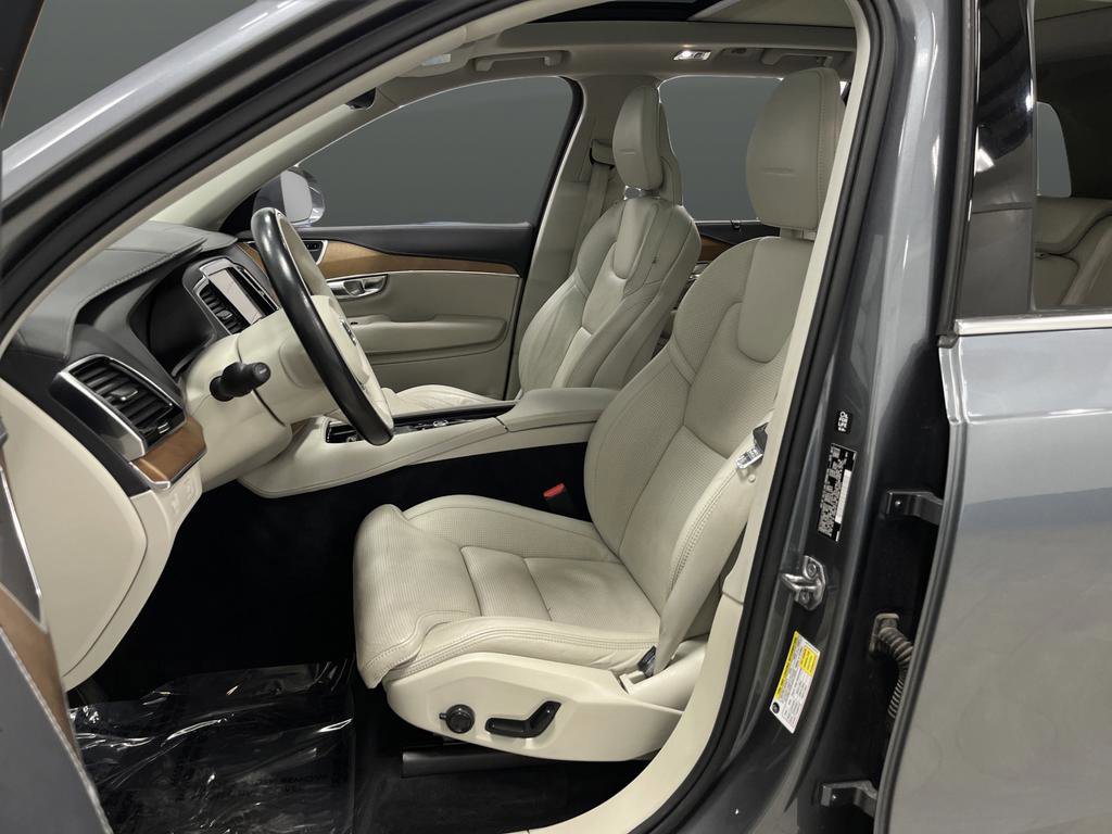 Used 2018 Volvo XC90 T6 Inscription w/ Convenience Package image 4