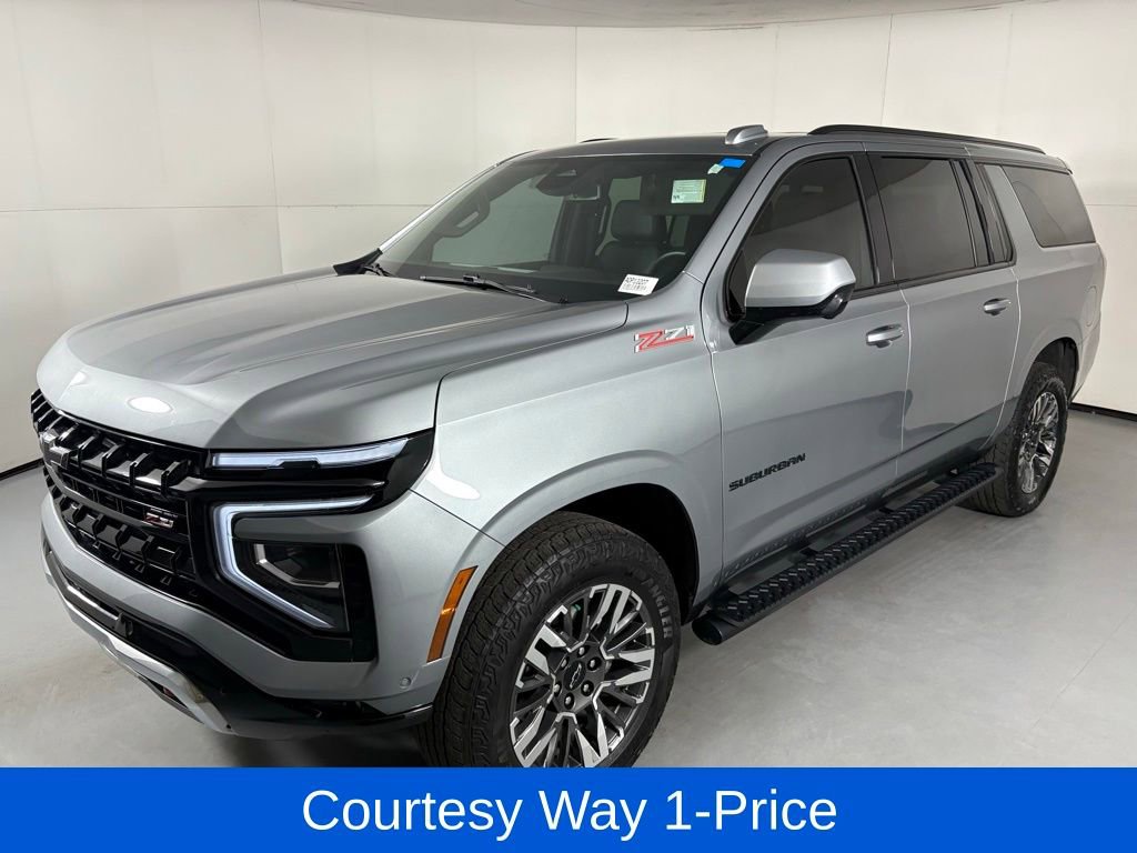 Used 2025 Chevrolet Suburban Z71 AWD/4WD image 4