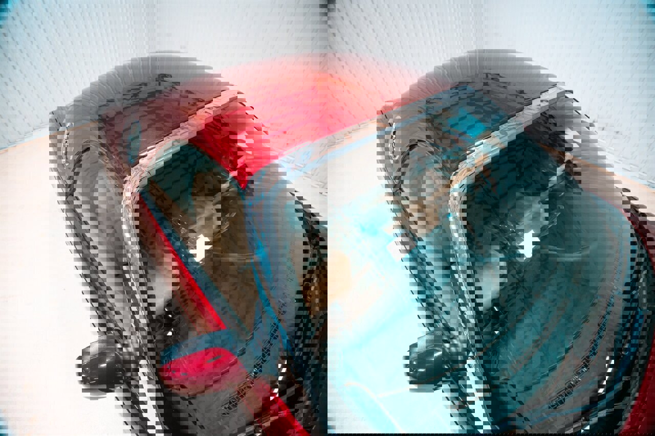 Used 2004 Ford Thunderbird Deluxe image 18