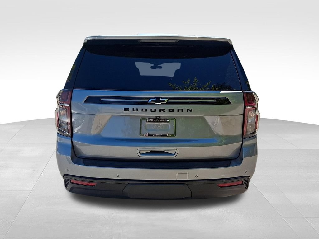 Used 2024 Chevrolet Suburban Z71 w/ Luxury Package AWD/4WD image 5