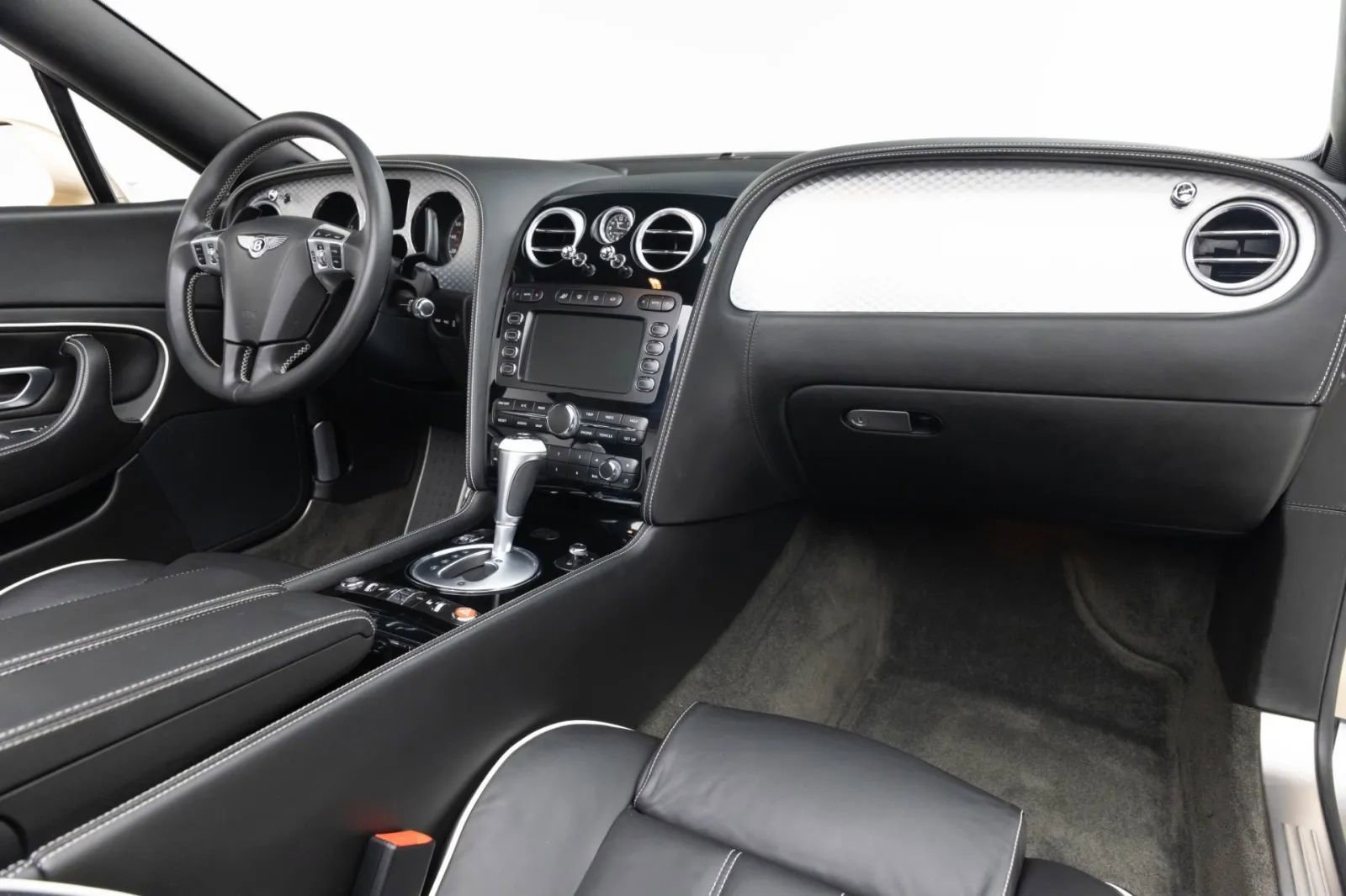 Used 2011 Bentley Continental GTC AWD/4WD image 2