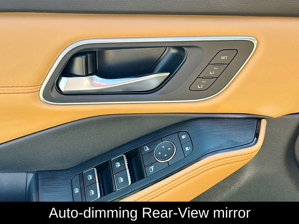 Certified 2022 Nissan Rogue Platinum w/ Head-Up Display Package FWD image 18
