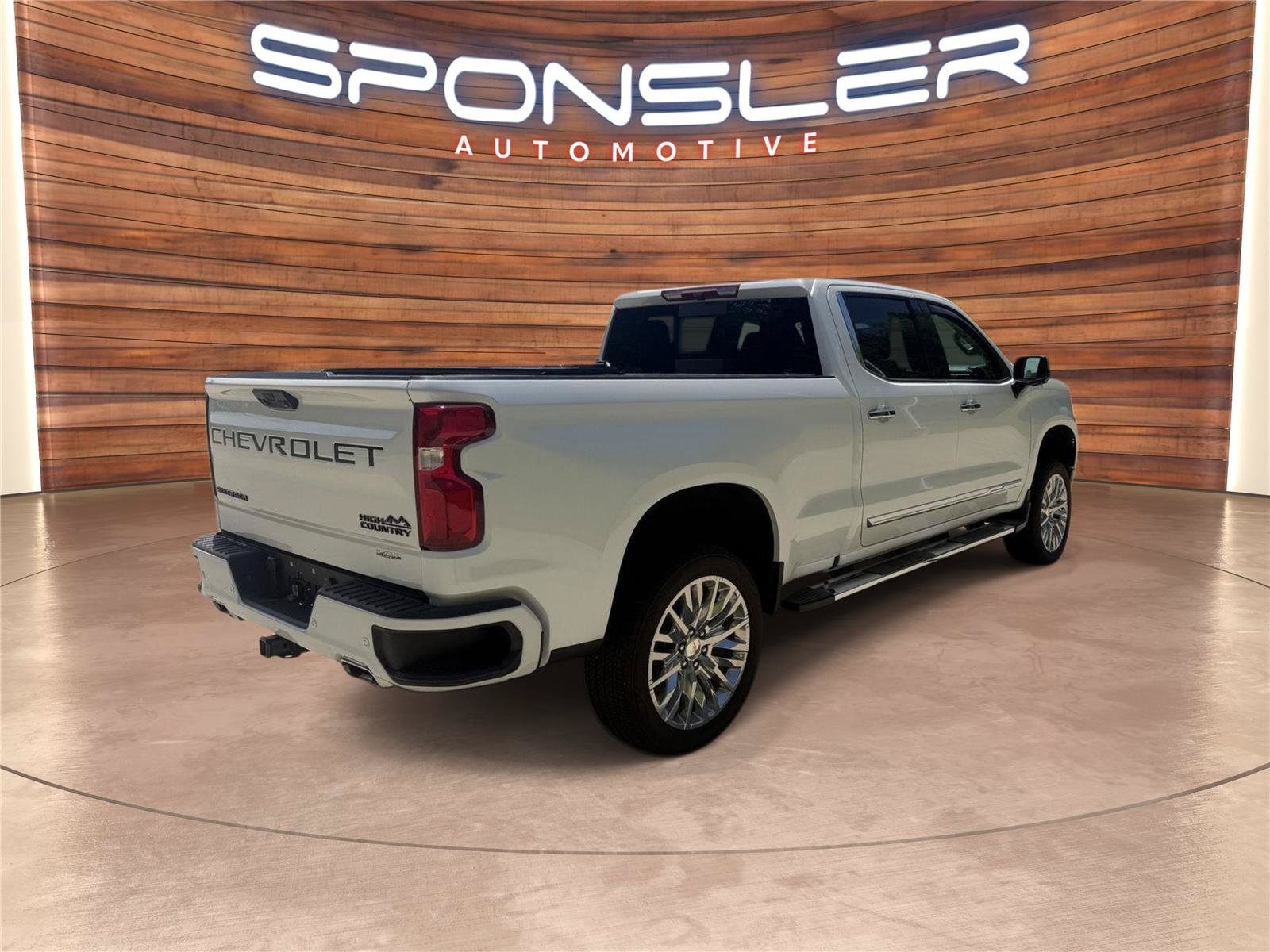 Used 2025 Chevrolet Silverado 1500 High Country w/ High Country Premium Package AWD/4WD image 7
