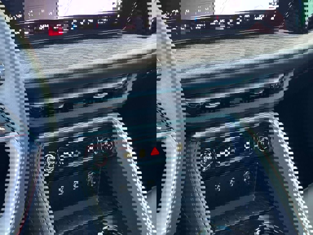 New 2025 Audi Q5 Premium image 33