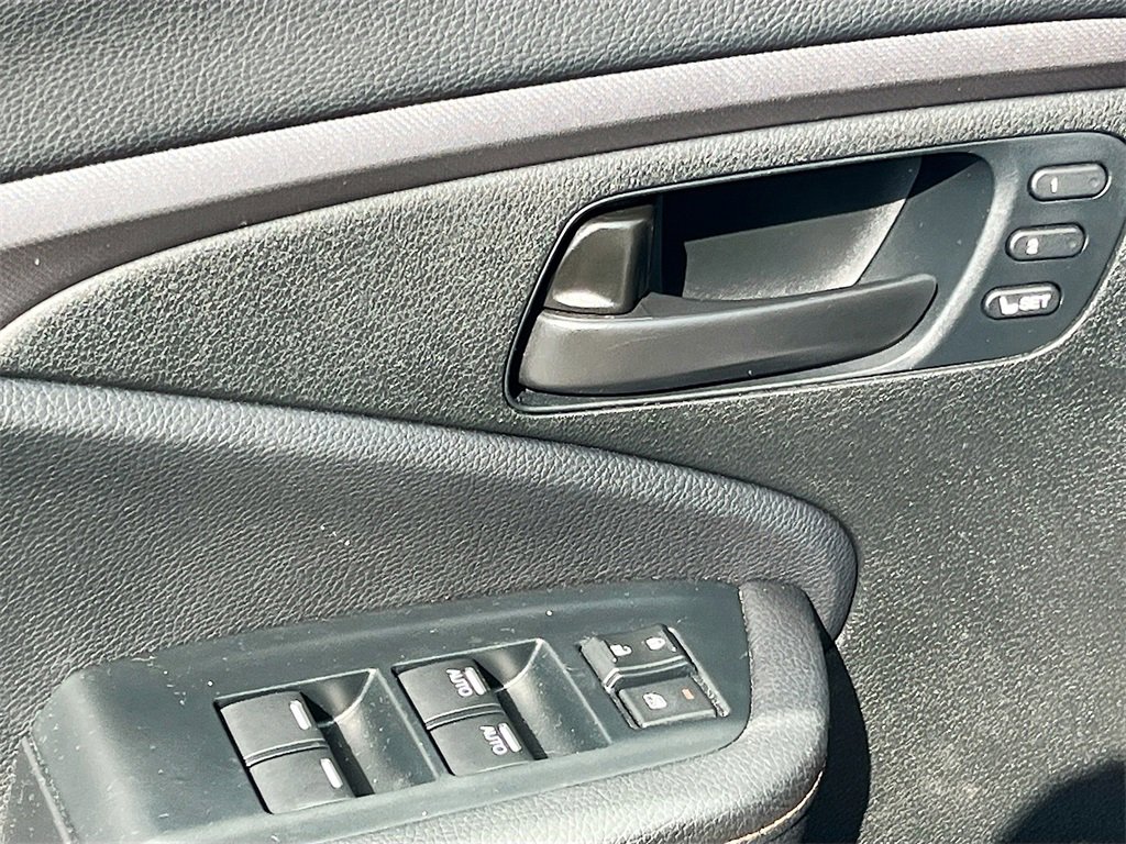 Used 2023 Honda Passport TrailSport image 18