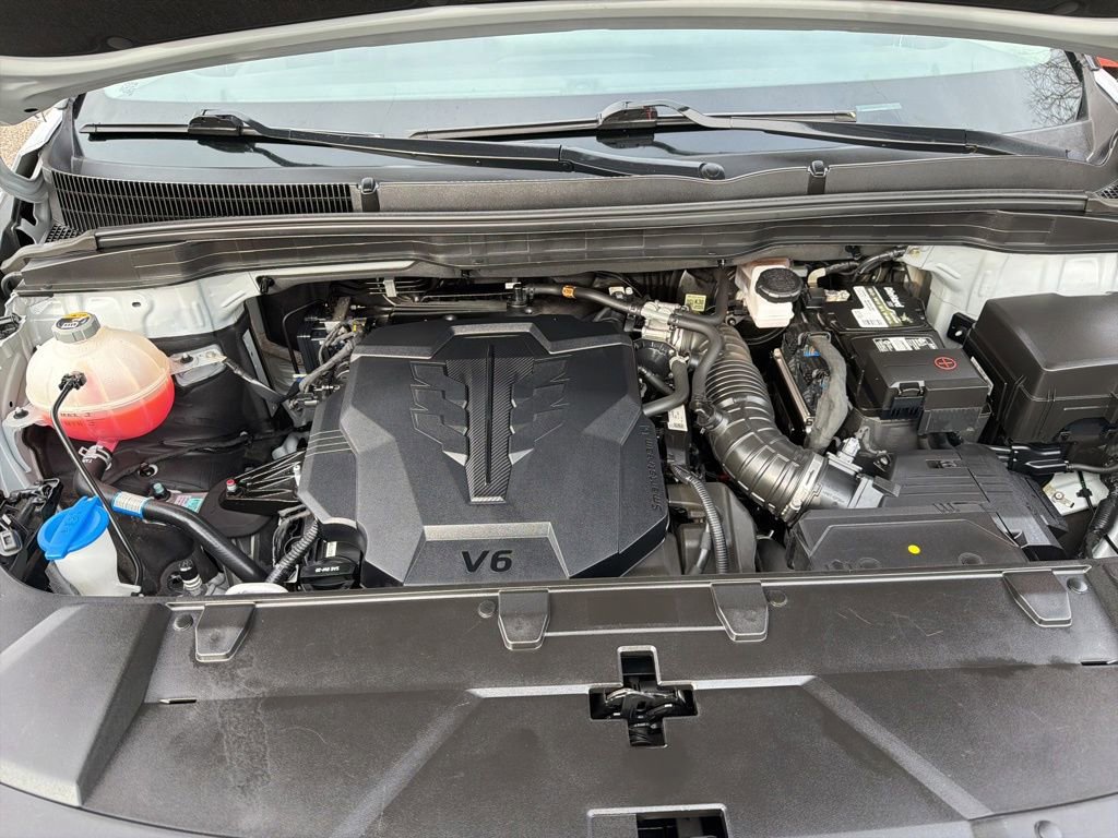 Used 2022 Kia Carnival LX image 12