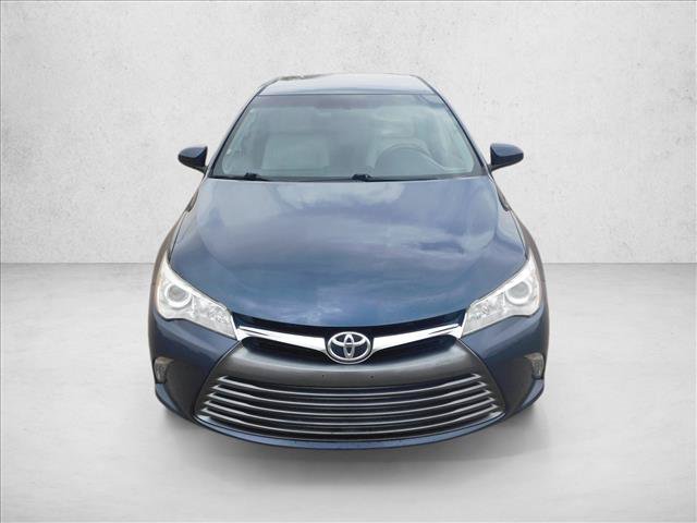 Used 2017 Toyota Camry XLE FWD image 3