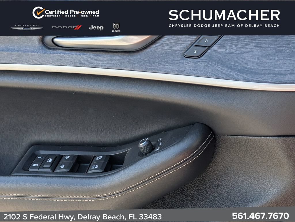 Certified 2024 Jeep Grand Cherokee Limited AWD/4WD image 29