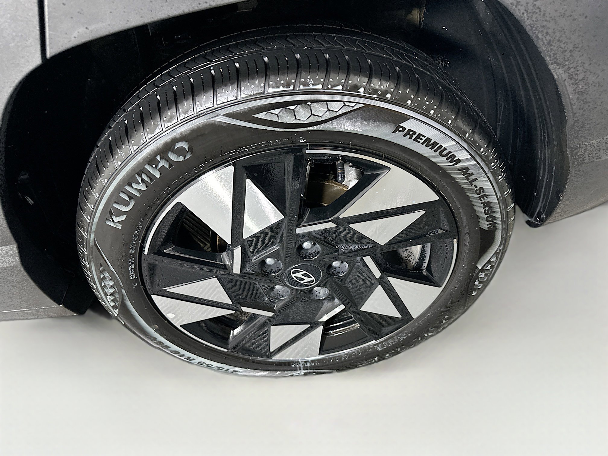 Used 2025 Hyundai Kona SEL image 11