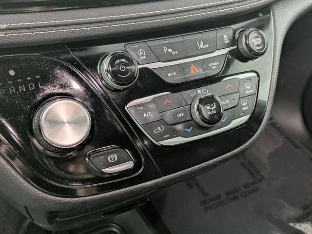 Used 2021 Chrysler Pacifica Touring-L w/ S Appearance Package image 21