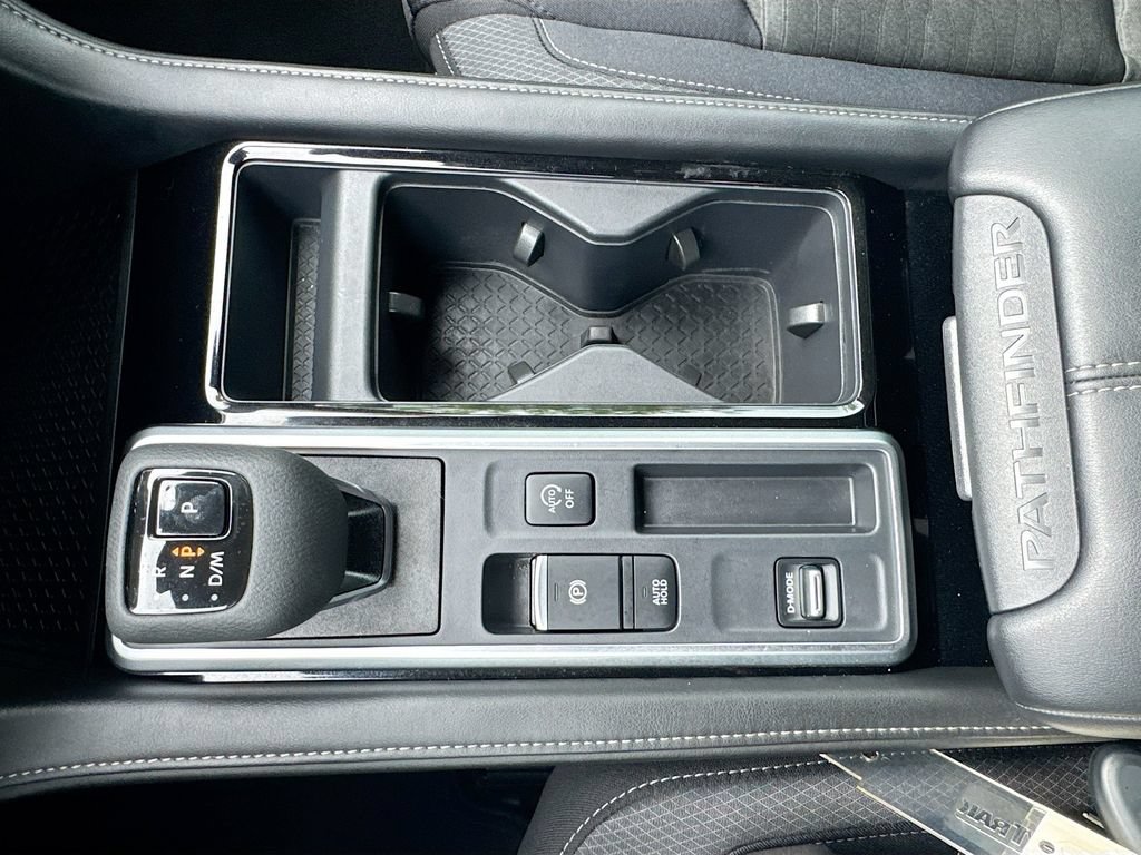 Certified 2025 Nissan Pathfinder SV FWD image 25