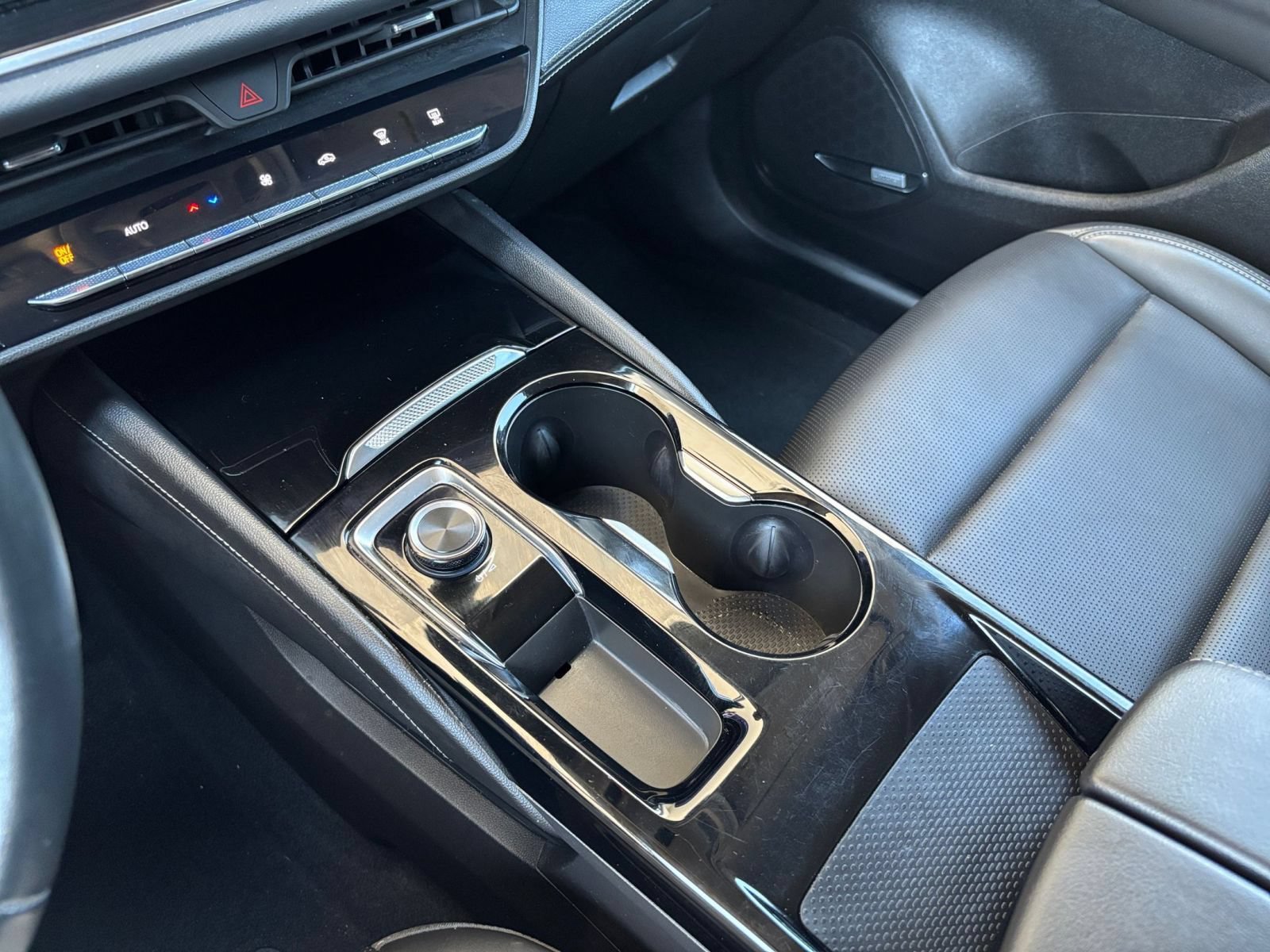 Used 2024 Buick Envision Preferred AWD/4WD image 40
