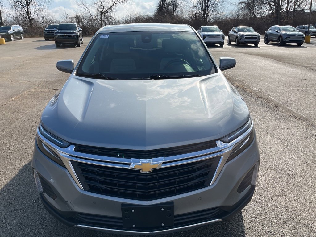 Certified 2023 Chevrolet Equinox LT w/ Driver Convenience Package image 8