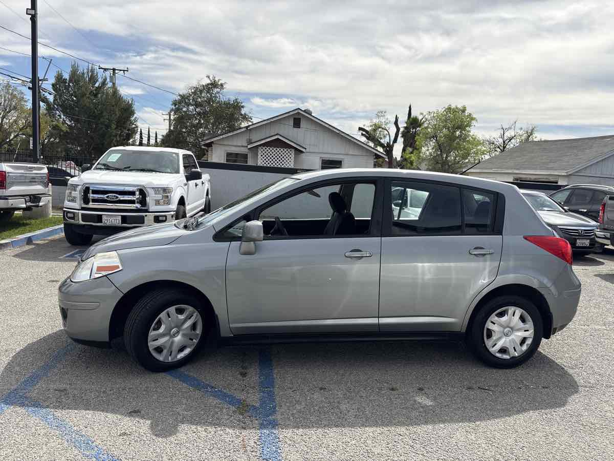 Used 2012 Nissan Versa 1.8 S w/ Plus Pkg image 4