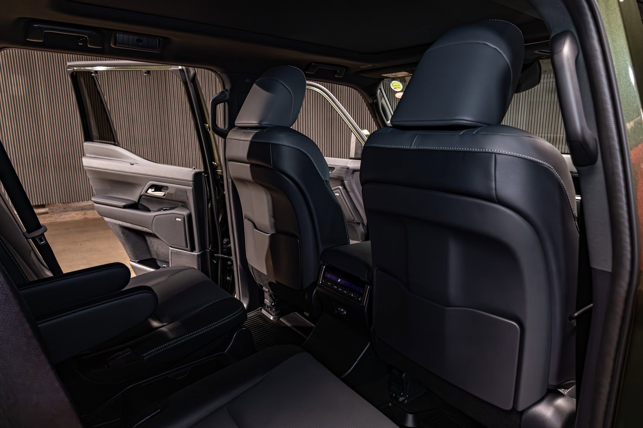 Used 2026 Lexus GX 550 Luxury+ w/ Accessory Package (2T) image 25