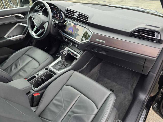 Certified 2023 Audi Q3 2.0T Premium w/ Convenience Package AWD/4WD image 10