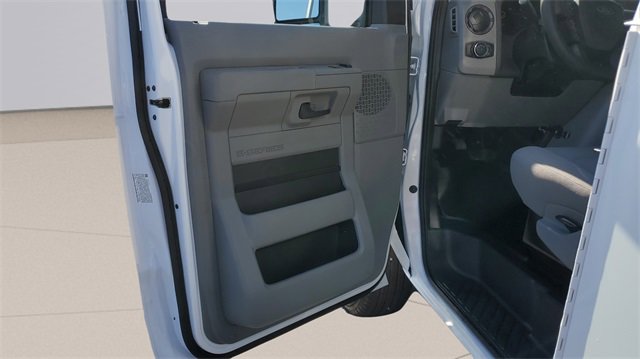New 2026 Ford E-350 and Econoline 350 Super Duty w/ Power Equipment Group image 18