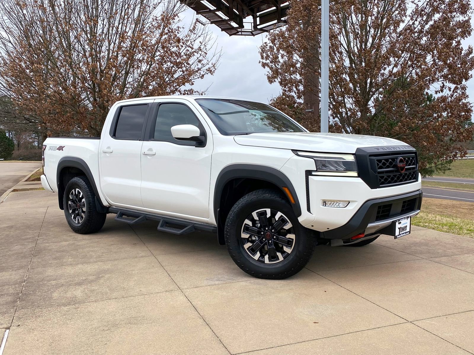 Used 2024 Nissan Frontier PRO-4X w/ Off-Road Protection Package image 1