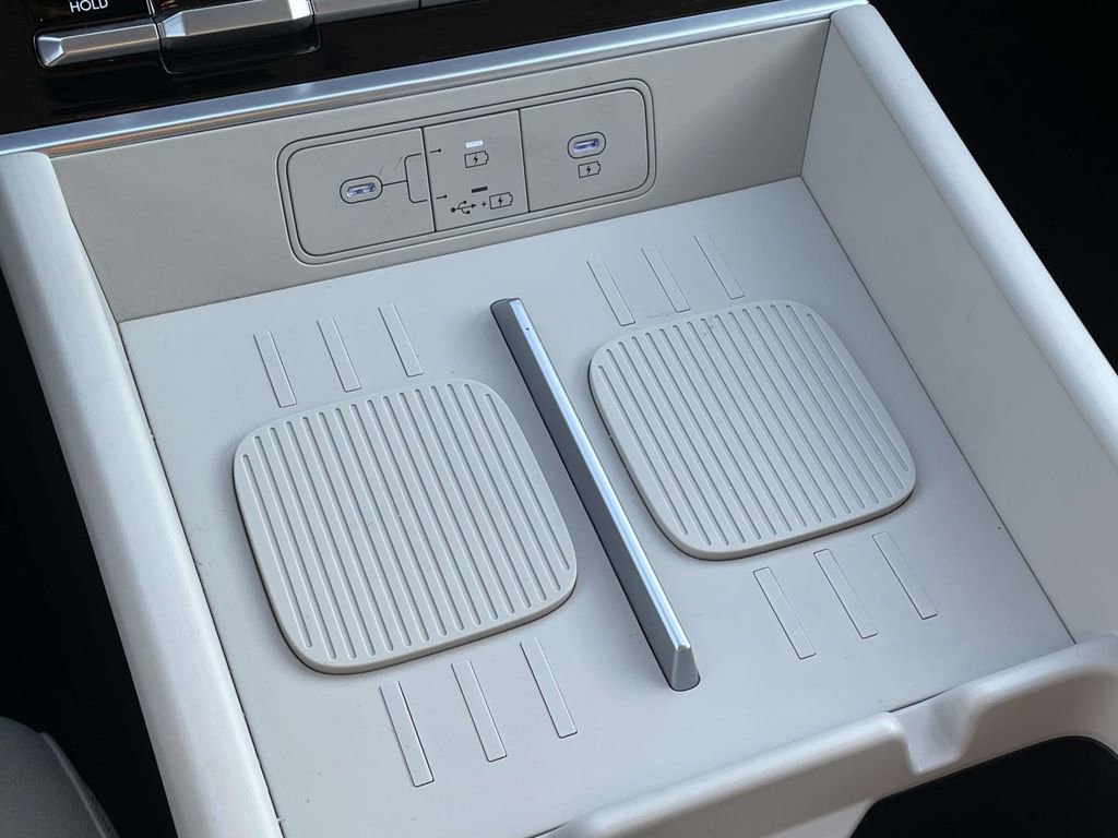 Used 2025 Hyundai Santa Fe SE image 20