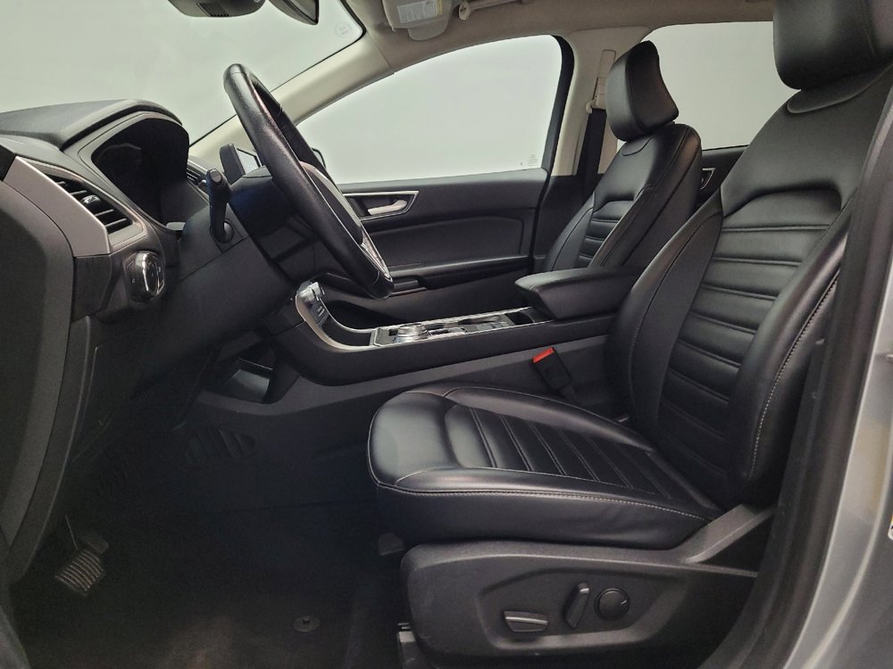 Used 2023 Ford Edge SEL image 17