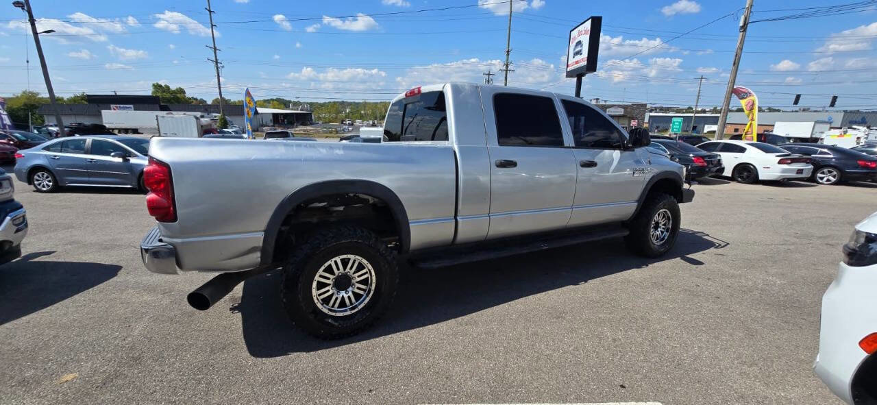 Used 2008 Dodge Ram 2500 Truck SXT image 5