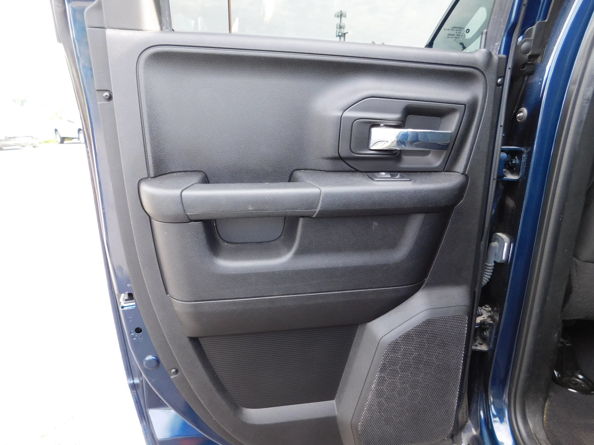 Used 2022 RAM 1500 Warlock w/ Electronics Group AWD/4WD image 9