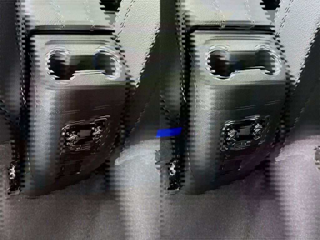 New 2026 GMC Yukon Denali w/ Sun & Power Step Package image 21