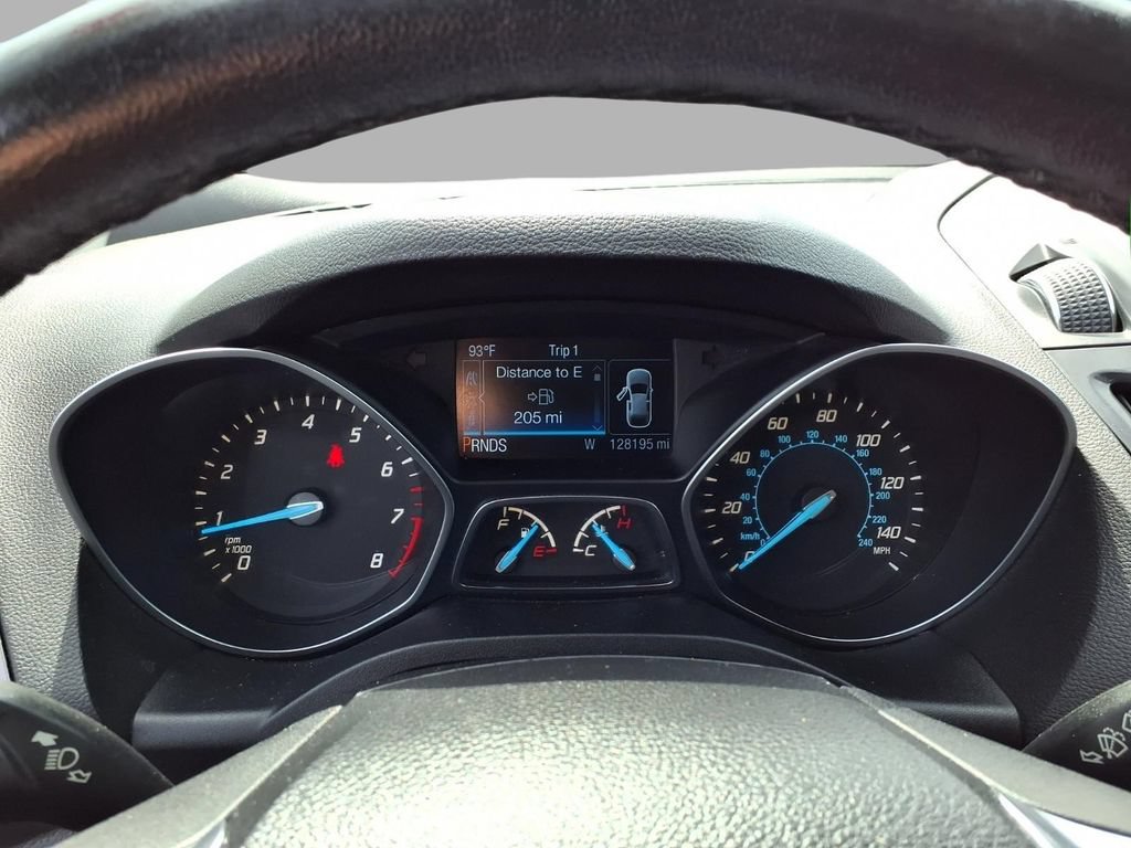 Used 2015 Ford Escape Titanium AWD/4WD image 16