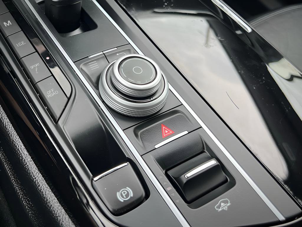 Used 2017 Maserati Levante image 56