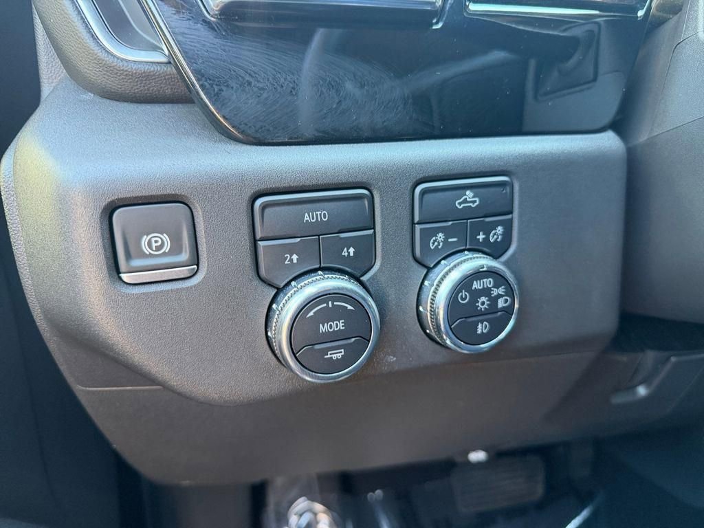 Used 2024 GMC Sierra 1500 Elevation image 43