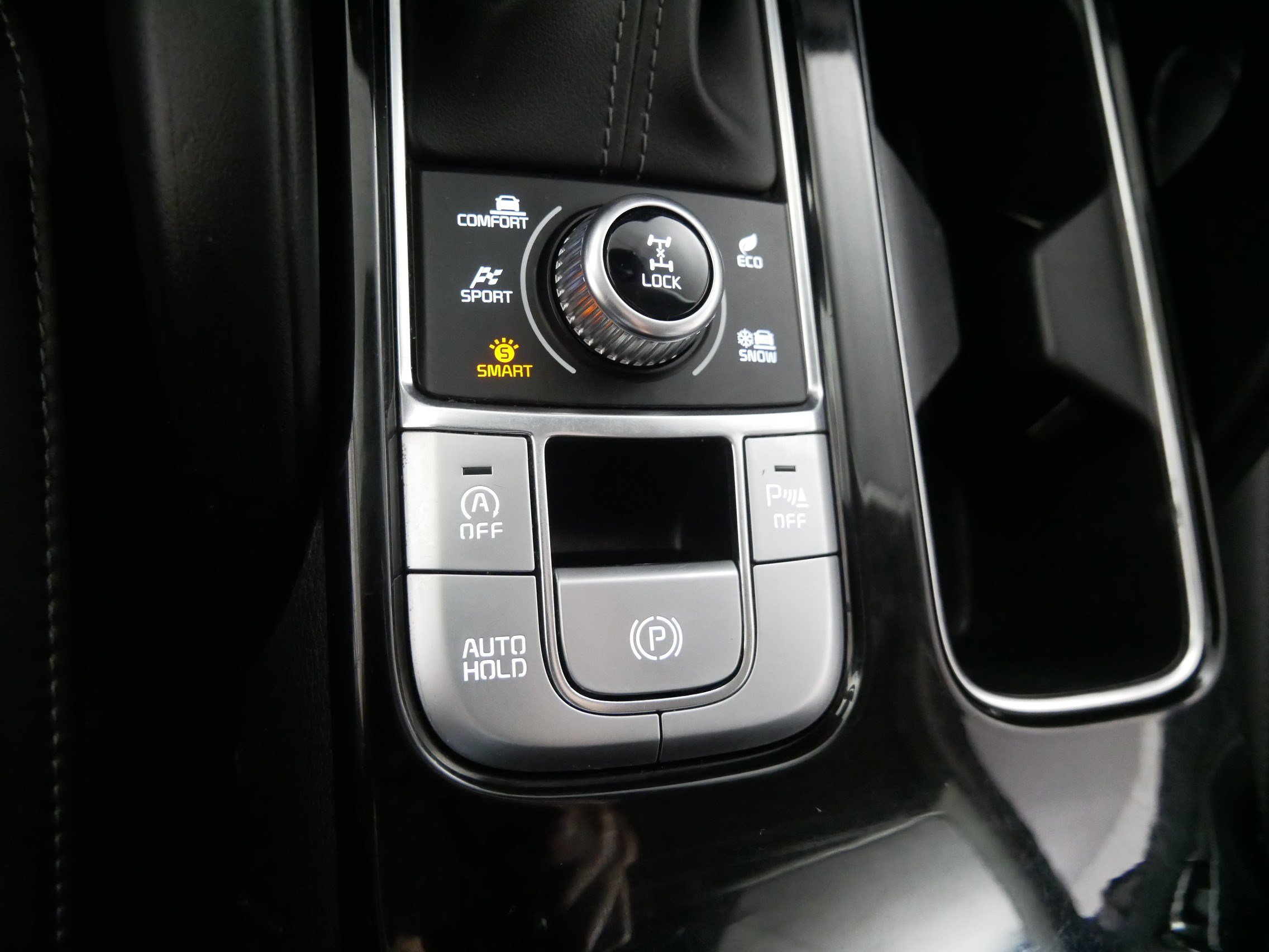Used 2021 Kia Telluride LX AWD/4WD image 30