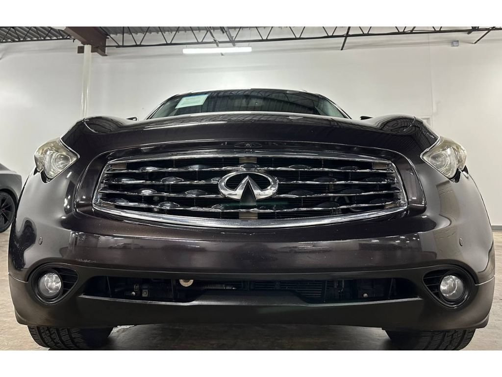 Used 2010 INFINITI FX35 2WD w/ Navigation Pkg image 4