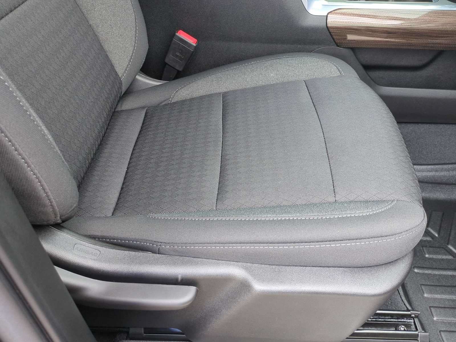 Used 2022 Chevrolet Silverado 1500 RST RWD image 27