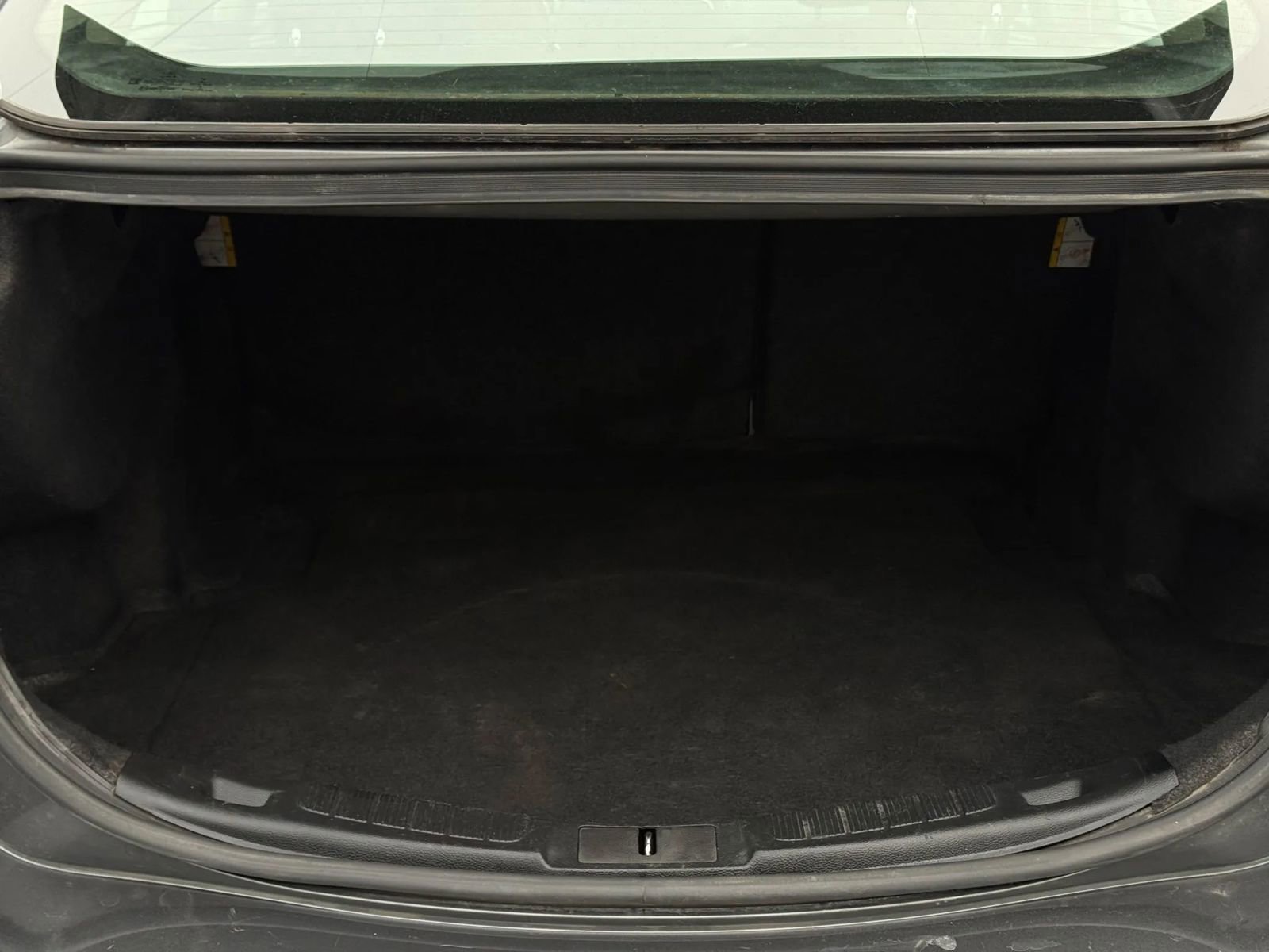 Used 2018 Ford Fusion SE w/ Fusion SE Technology Package image 14