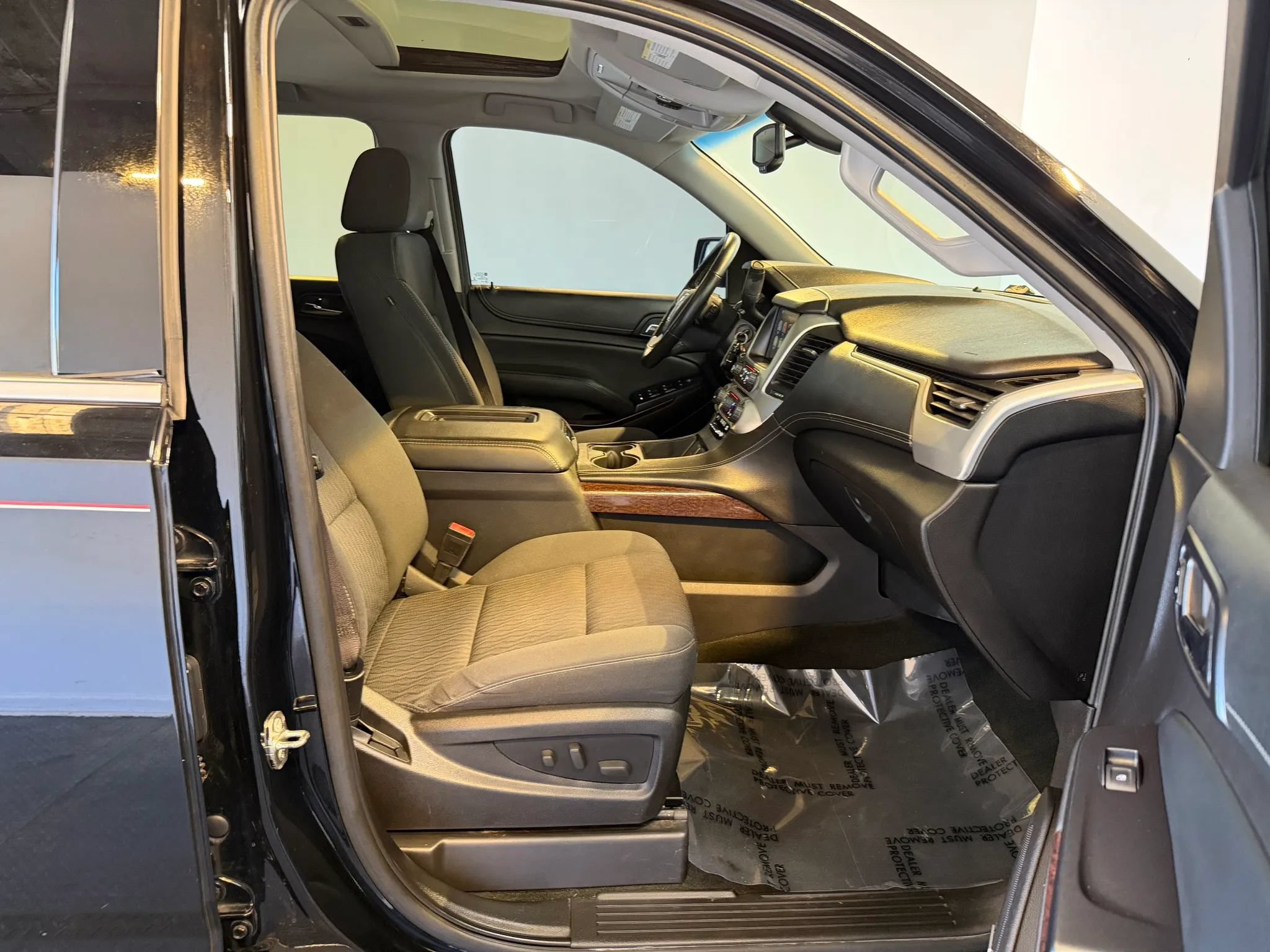 Used 2016 GMC Yukon SLE w/ HD Trailering Package AWD/4WD image 23