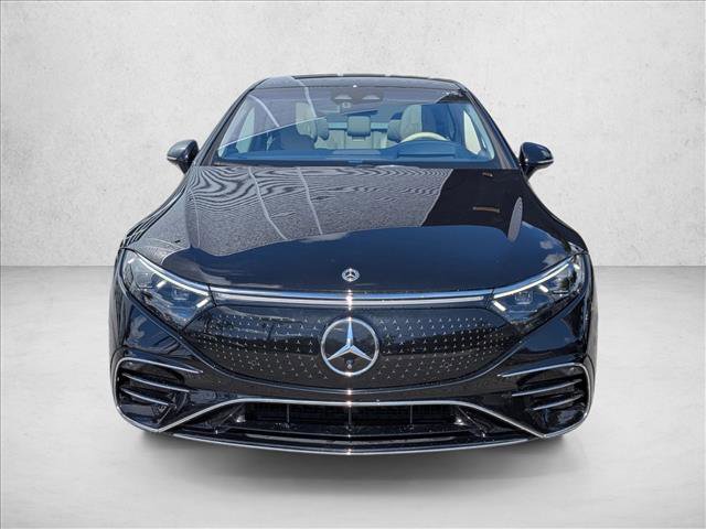 Used 2023 Mercedes-Benz EQS 580 4MATIC Sedan video 2