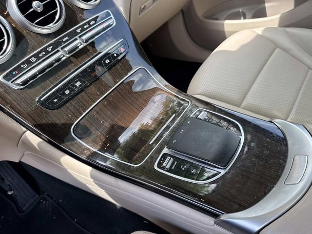 Used 2022 Mercedes-Benz GLC 300 image 31