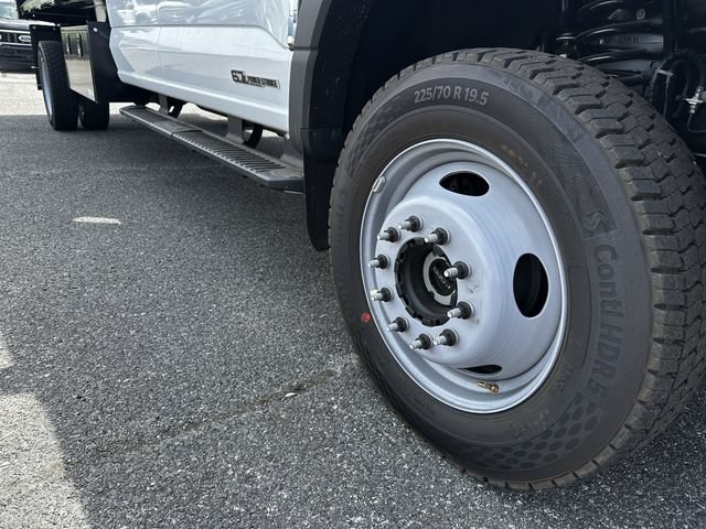 New 2026 Ford F550 4x4 Crew Cab image 11